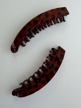 Lade das Bild in den Galerie-Viewer, Hairclaw „Banana“