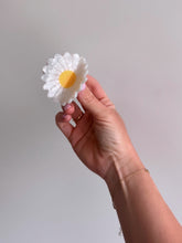 Lade das Bild in den Galerie-Viewer, Hairclaw "Margherite"