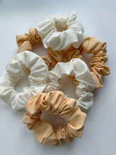 Lade das Bild in den Galerie-Viewer, Bikini Scrunchies