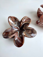 Lade das Bild in den Galerie-Viewer, Hairclaw „Flora“
