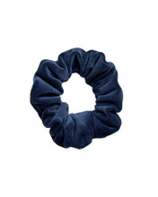 Lade das Bild in den Galerie-Viewer, Samt Scrunchie „Sofie“
