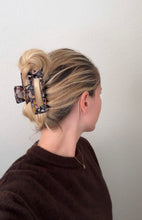 Lade das Bild in den Galerie-Viewer, Hairclaw „Lynn“
