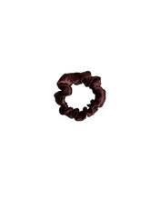 Lade das Bild in den Galerie-Viewer, Scrunchie „Cocoa“
