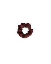 Lade das Bild in den Galerie-Viewer, Active Scrunchie „Chestnut“
