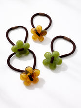 Lade das Bild in den Galerie-Viewer, Hairtie „Nina“
