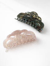 Lade das Bild in den Galerie-Viewer, XL Hairclaw „Clara“
