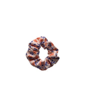 Lade das Bild in den Galerie-Viewer, Scrunchie "Blush"

