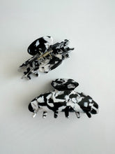 Lade das Bild in den Galerie-Viewer, Hairclaw &quot;Elodie&quot;

