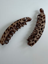 Lade das Bild in den Galerie-Viewer, Hairclaw „Banana“
