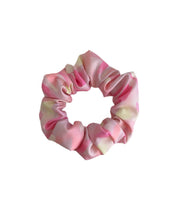 Lade das Bild in den Galerie-Viewer, Scrunchie "Berry Kiss"
