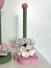 Lade das Bild in den Galerie-Viewer, Second Chance Scrunchie Holder
