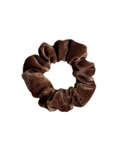 Lade das Bild in den Galerie-Viewer, Scrunchie „Cassie“
