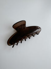 Lade das Bild in den Galerie-Viewer, Hairclaw „Wild“
