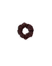 Lade das Bild in den Galerie-Viewer, Scrunchie "Lola" brown
