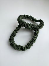 Lade das Bild in den Galerie-Viewer, Skinny Scrunchies
