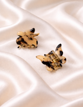 Lade das Bild in den Galerie-Viewer, Hairclip Butterfly „mini“
