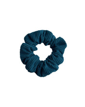 Lade das Bild in den Galerie-Viewer, Cord Scrunchie Petrol für Herbstlooks – starker Halt, weiches Material
