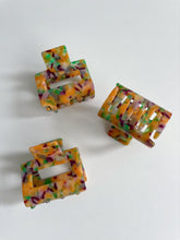 Lade das Bild in den Galerie-Viewer, Hairclaw „Tropical“
