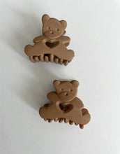 Lade das Bild in den Galerie-Viewer, Hairclaw „Teddy“
