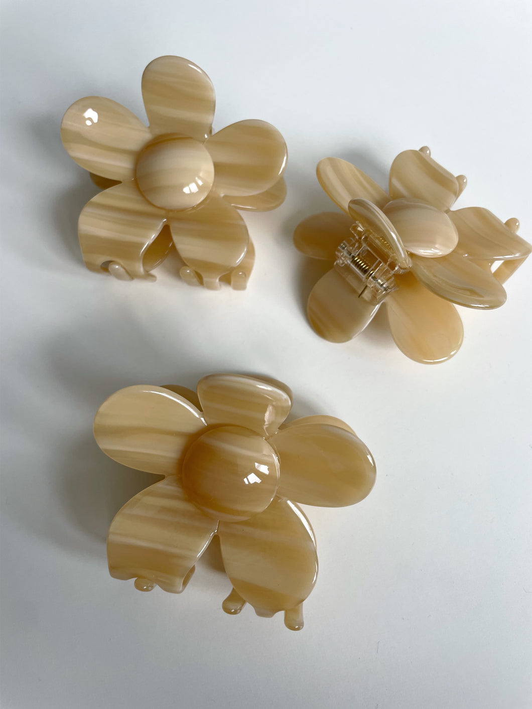 Hairclaw „Flower“ beige