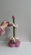 Laden und Abspielen von Videos im Galerie-Viewer, Second Chance Scrunchie Holder
