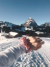 Lade das Bild in den Galerie-Viewer, Scrunchie &quot;Candy&quot;
