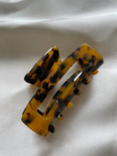 Lade das Bild in den Galerie-Viewer, Hair claw „Clarissa“ medium
