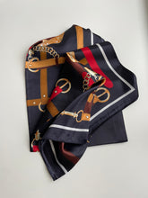 Lade das Bild in den Galerie-Viewer, Foulard „Caitleen“
